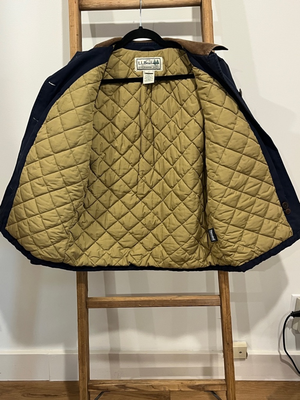 LL Bean Quilted Barn Coat - Picture 5 of 10